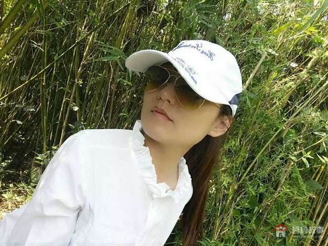 莒國(guó)文化源遠(yuǎn)流長(zhǎng)，山東莒縣美女畫(huà)家李修英工筆畫(huà)選